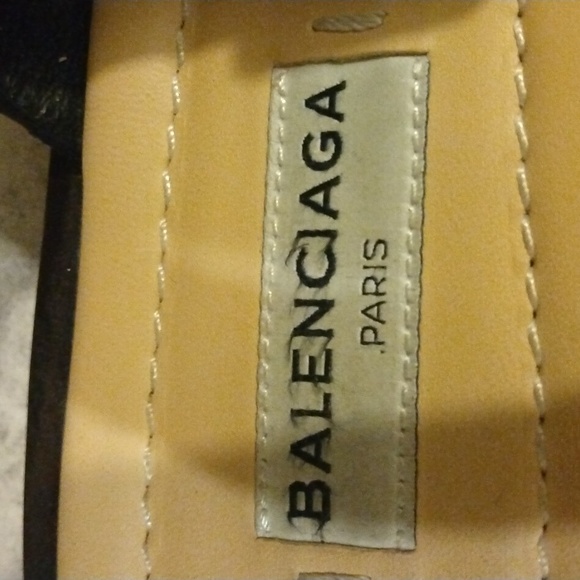 BALENCIAGA PARIS - Picture 13 of 16